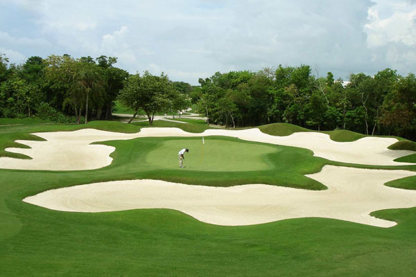 World Class Golf Courses in Riviera Maya - AmstarDMC