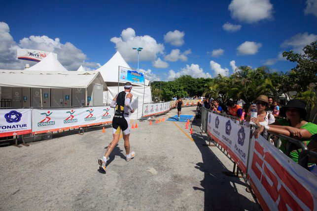 Ironman 70.3 Cozumel running