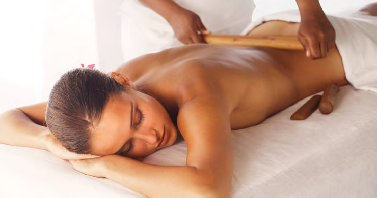 Relax with a massage in a hotel Relax with a massage in a hotel