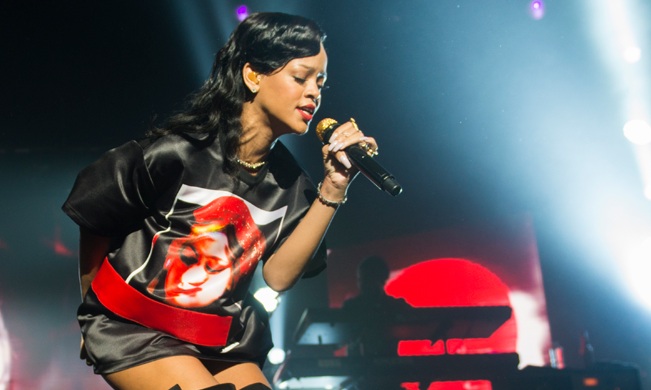 Rihanna Concert in Punta Cana - Diamonds World Tour - AmstarDMC