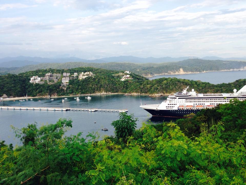 La Entrega Viewpoint - Top 5 Photo Spots in Huatulco
