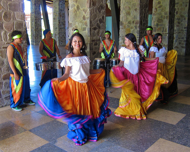 Costa Rican dancers performing a traditional dance