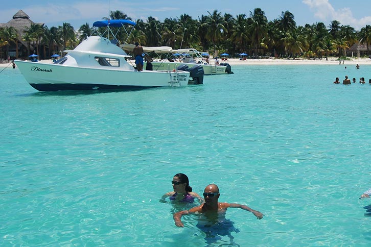 whale sharks isla mujeres