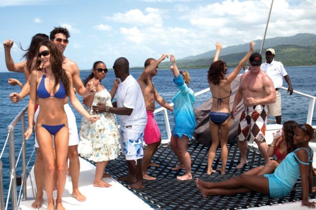 Party in a boat in Jamaican Excursion