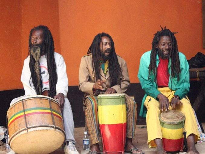 People from Jamaica playing typical instruments from the region.