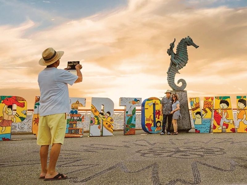 Tropical tour around Puerto Vallarta downtown