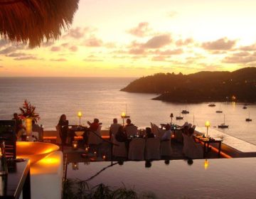 Tentaciones Restaurant at sunset in Ixtapa